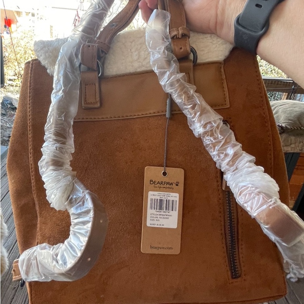 BearPaw Tan and Cream Textured Backpack - Picture 4 of 6